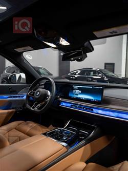 بي ام دبليو الفئة 7